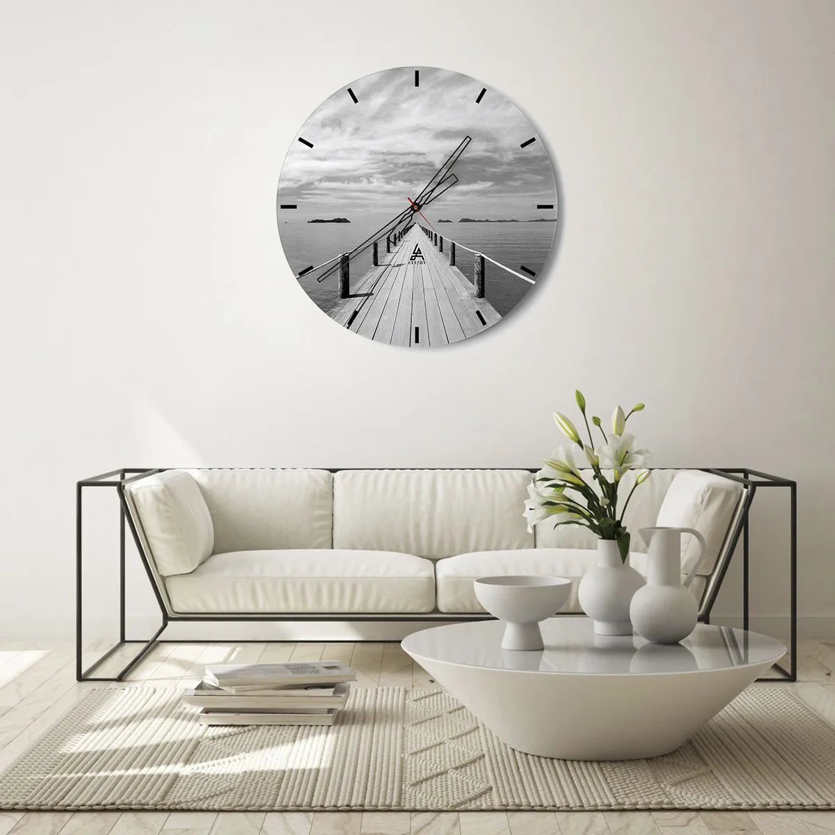 Reloj de pared - Reloj de vidrio - Un embarcadero que se pierde en la distancia sobre la tranquila superficie del mar. - 30x30cm - Hora de viajar - Decoración de pared moderna para salón, cocina y dormitorio ARTTOR