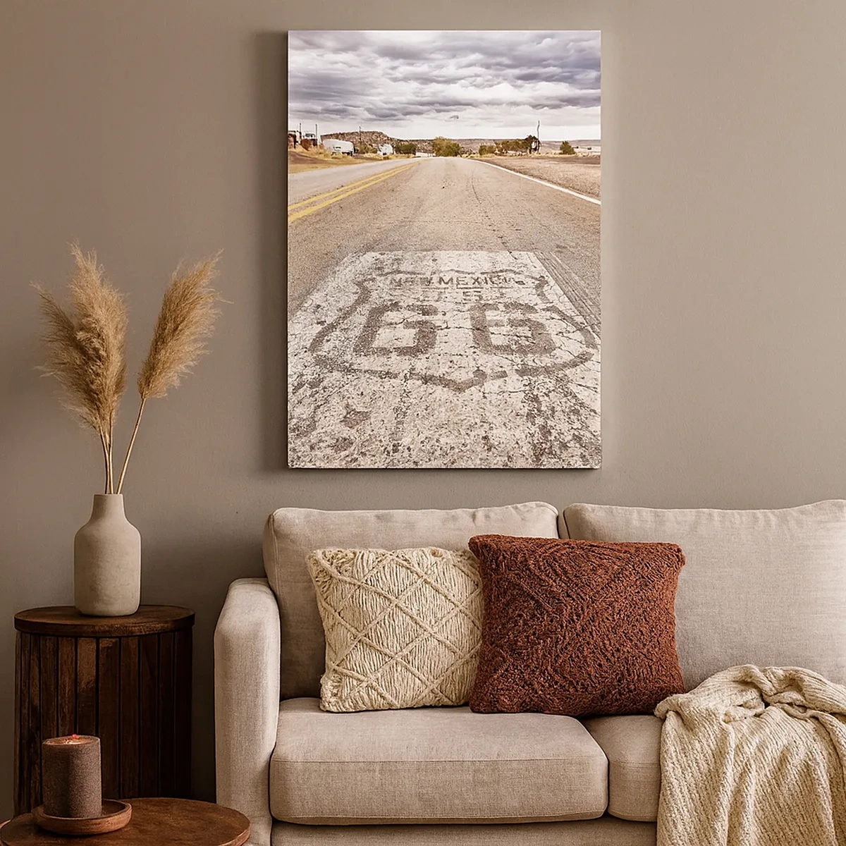 Cuadro sobre lienzo - Impresión de Imagen - Ruta 66 en un clima desértico con un cielo pintoresco - 50x70cm - Mother Road: una leyenda americana - Decoración de pared moderna para salón y dormitorio ARTTOR