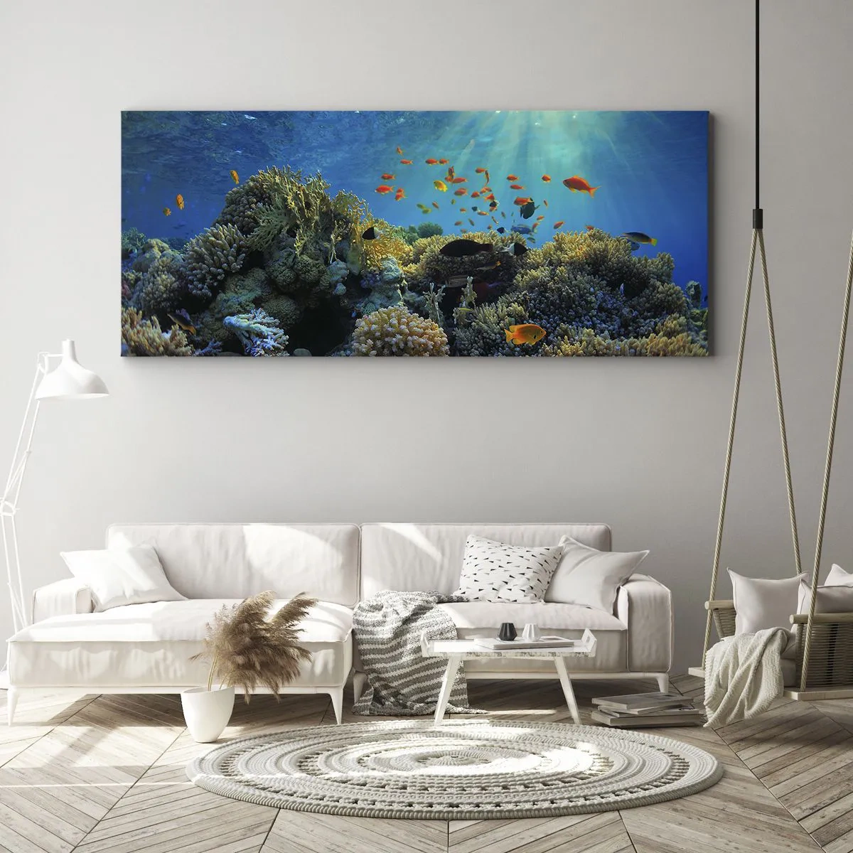 Cuadro sobre lienzo - Impresión de Imagen - Arrecife de coral con peces bajo los rayos del sol bajo el agua. - 140x50cm - Tesoros submarinos - Decoración de pared moderna para salón y dormitorio ARTTOR