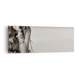 Cuadro sobre lienzo - Impresión de Imagen - Retrato de una mujer boho con joyas. - 140x50cm - Libertad natural - Decoración de pared moderna para salón y dormitorio ARTTOR