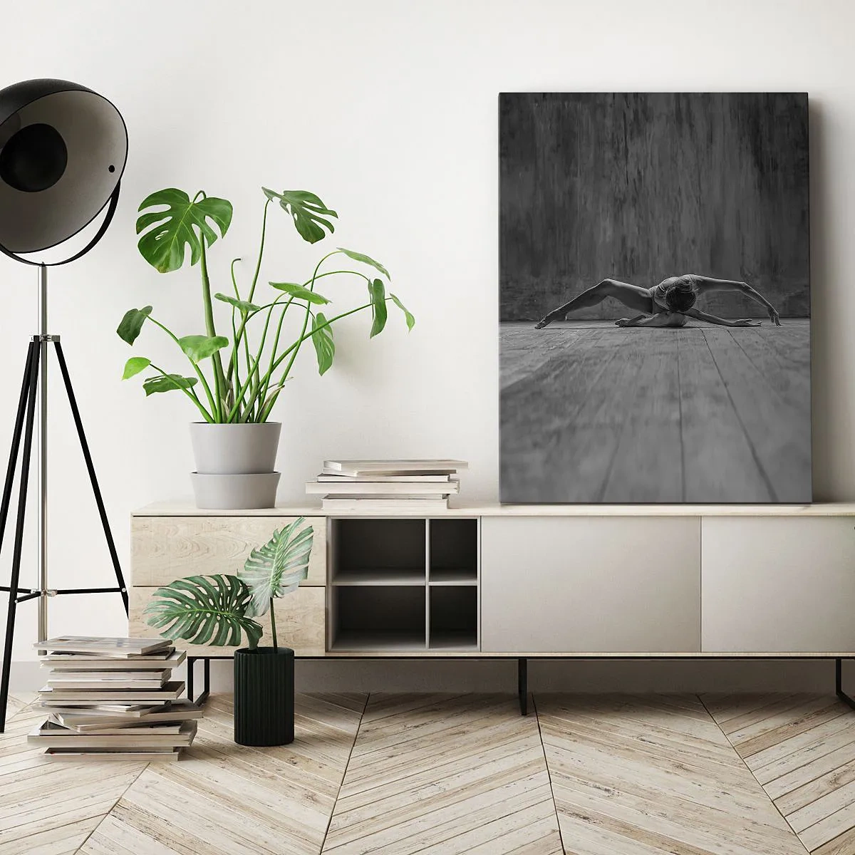 Cuadro sobre lienzo - Impresión de Imagen - Una bailarina en pose artística. - 50x70cm - Simetría encontrada - Decoración de pared moderna para salón y dormitorio ARTTOR