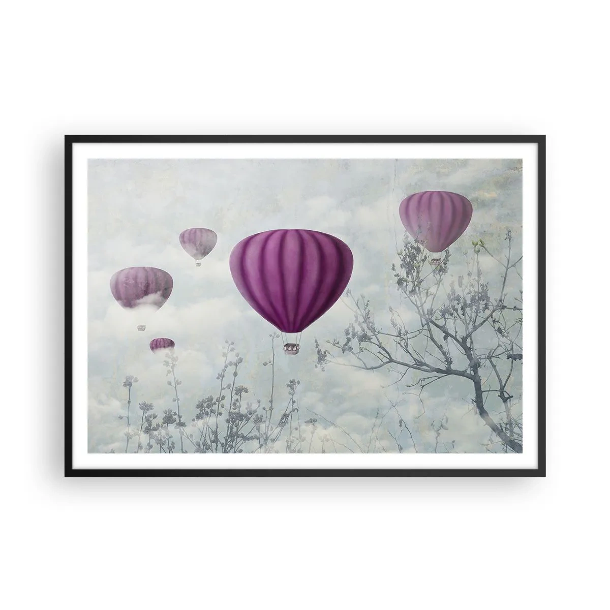Póster en marco negro - Globos morados flotando sobre los árboles en las nubes. - 100x70cm - Surcando los cielos - Decoración de pared moderna para salón y dormitorio ARTTOR