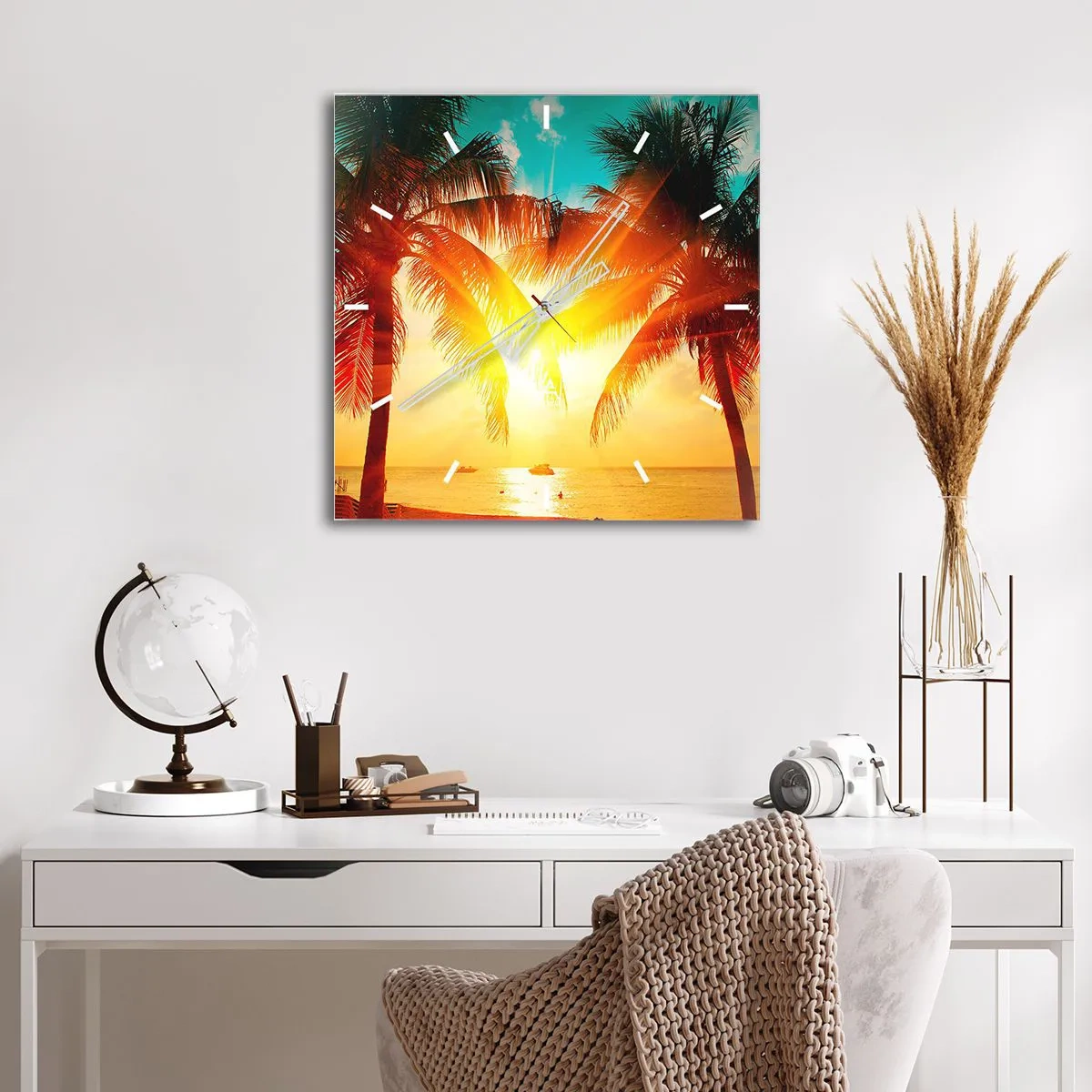 Reloj de pared - Reloj de vidrio - Palmeras iluminadas por la cálida luz del sol poniente - 30x30cm - Pareja exótica - Decoración de pared moderna para salón y dormitorio ARTTOR