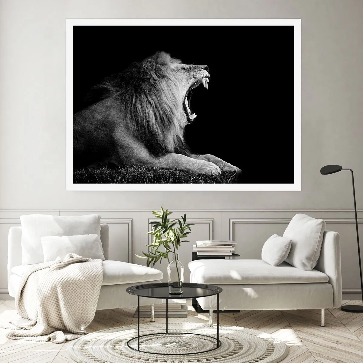 Póster - Un león rugiente sobre un fondo negro en tonos blanco y negro. - 100x70cm - Sin duda alguna - Decoración de pared moderna para salón y dormitorio ARTTOR