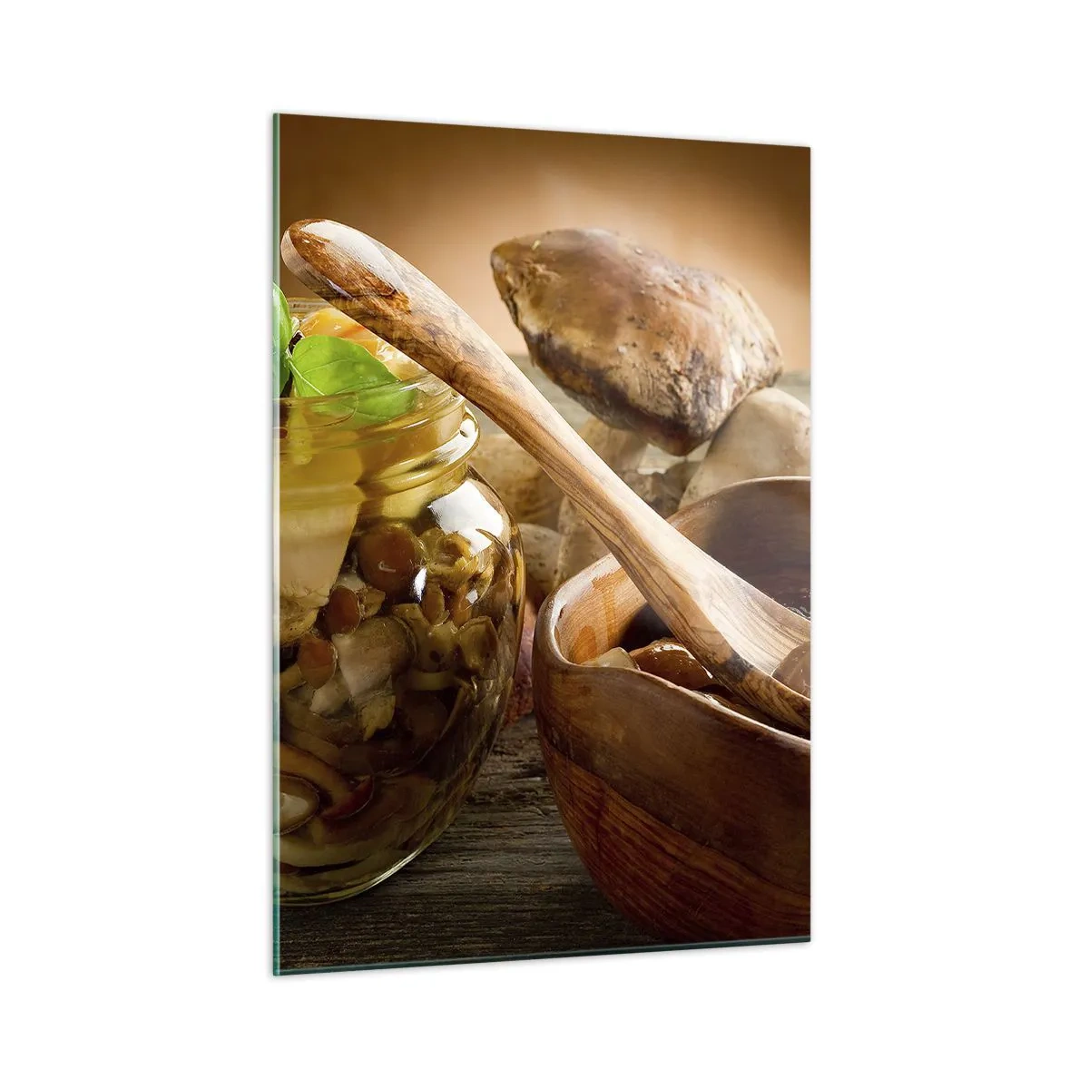 Cuadro sobre vidrio - Impresiones sobre Vidrio - Champiñones encurtidos en un tarro con un cuenco de madera y champiñones sobre la mesa al fondo - 50x70cm - Ya sea fresco, o salado, o de temporada de otoño.... - Decoración de pared moderna para salón y do