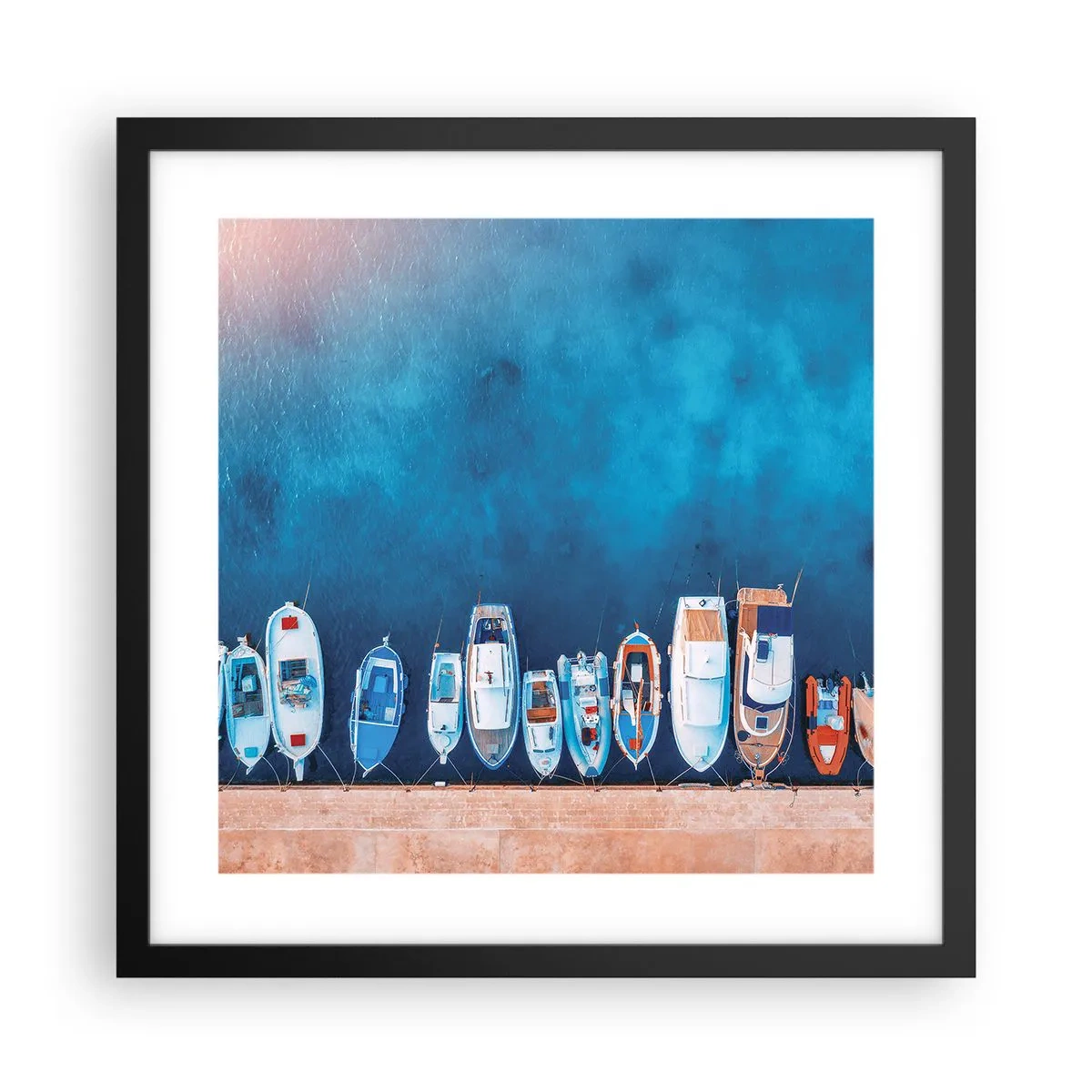 Póster en marco negro - En fila y a la espera - 40x40 cm