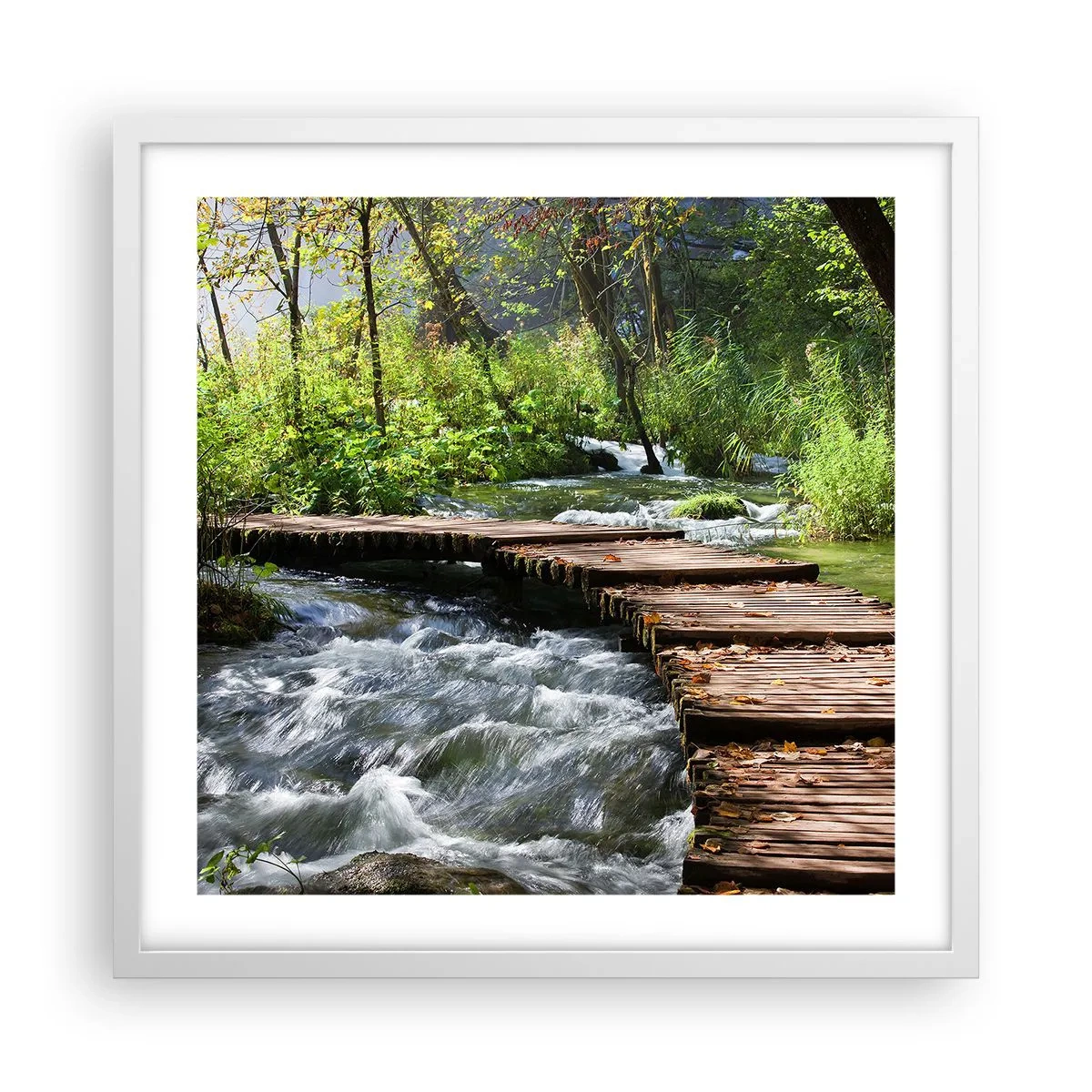 Póster en marco blanco - Sobre una cascada de espuma - 50x50 cm