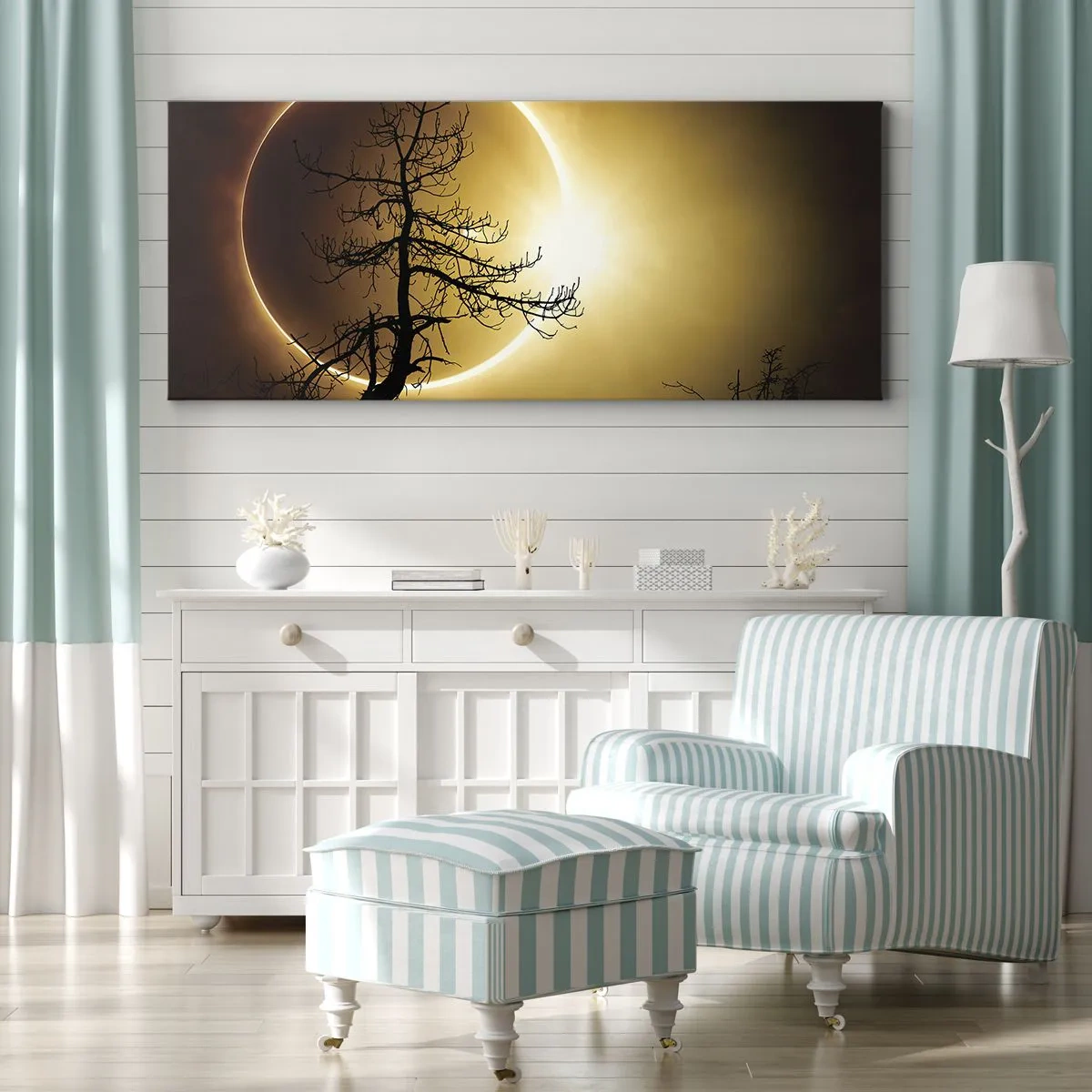 Cuadro sobre lienzo - Impresión de Imagen - Eclipse solar con una silueta de árbol en primer plano - 160x50cm - Eclipse total - Decoración de pared moderna para salón y dormitorio ARTTOR