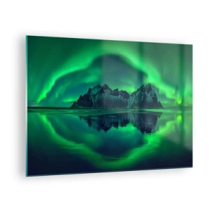 Cuadro sobre vidrio - Impresiones sobre Vidrio - La aurora boreal flotando sobre un paisaje montañoso y reflejándose en el agua. - 70x50cm - En los brazos de la aurora - Decoración de pared moderna para salón y dormitorio ARTTOR