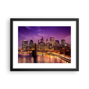 Póster en marco negro - Manhattan púrpura y dorado - 40x30 cm