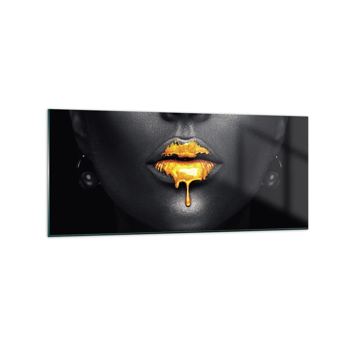 Cuadro sobre vidrio - Impresiones sobre Vidrio - Retrato en negro y dorado de una mujer con una gota de oro en los labios. - 120x50cm - Labios de oro - Decoración de pared moderna para salón y dormitorio ARTTOR