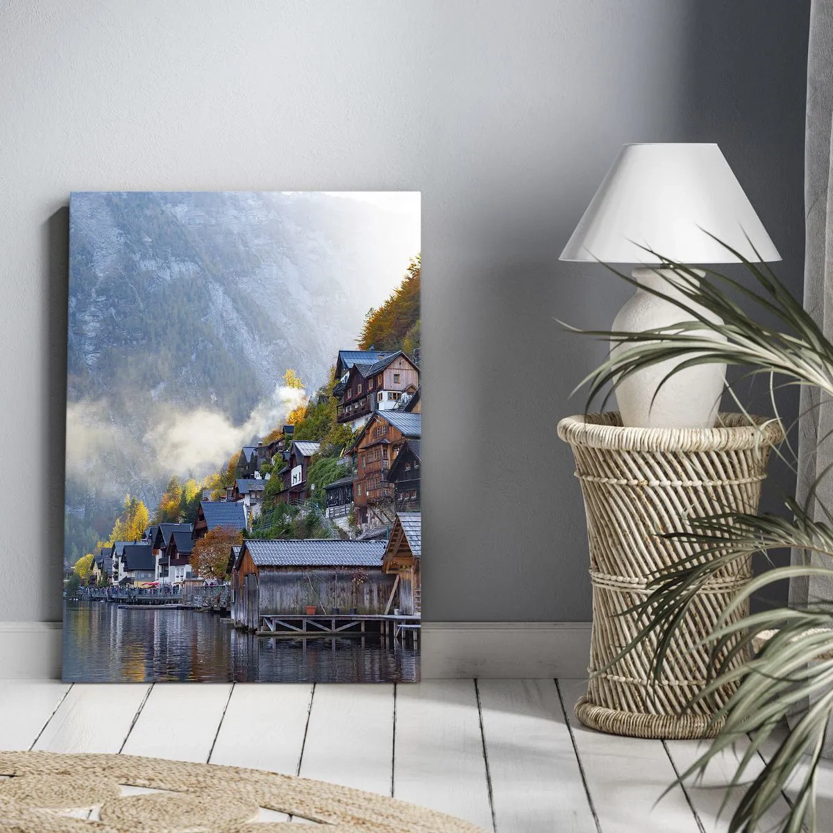 Cuadro sobre lienzo - Impresión de Imagen - Un pueblo de montaña junto a un lago en un paisaje otoñal. - 70x100cm - Ambiente alpino - Decoración de pared moderna para salón y dormitorio ARTTOR