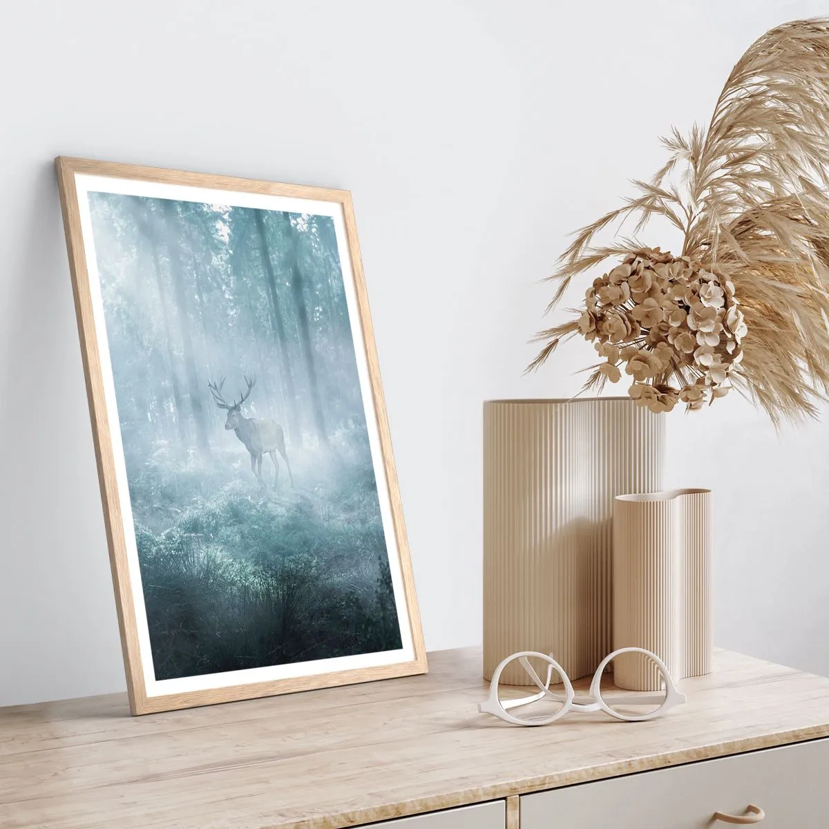 Póster en marco roble claro - Ronda matutina por la finca - 61x91 cm