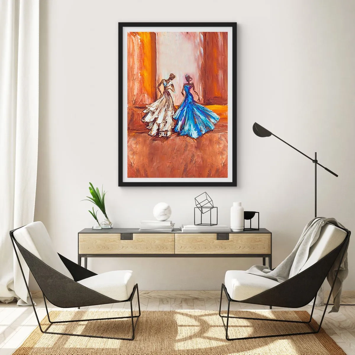 Póster en marco negro - Dos mujeres con vestidos sobre un fondo dorado. - 50x70cm - Un elegante dúo - Decoración de pared moderna para salón y dormitorio ARTTOR