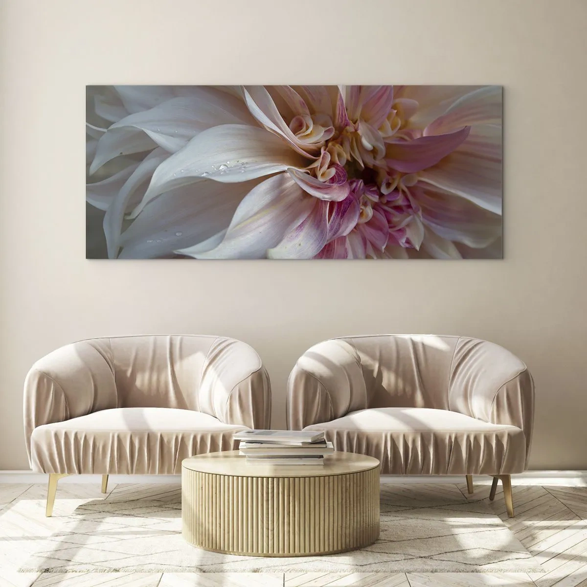 Cuadro sobre vidrio - Impresiones sobre Vidrio - Primer plano de delicados pétalos de flores rosas con gotas de agua. - 120x50cm - Frescura floreciente - Decoración de pared moderna para salón y dormitorio ARTTOR