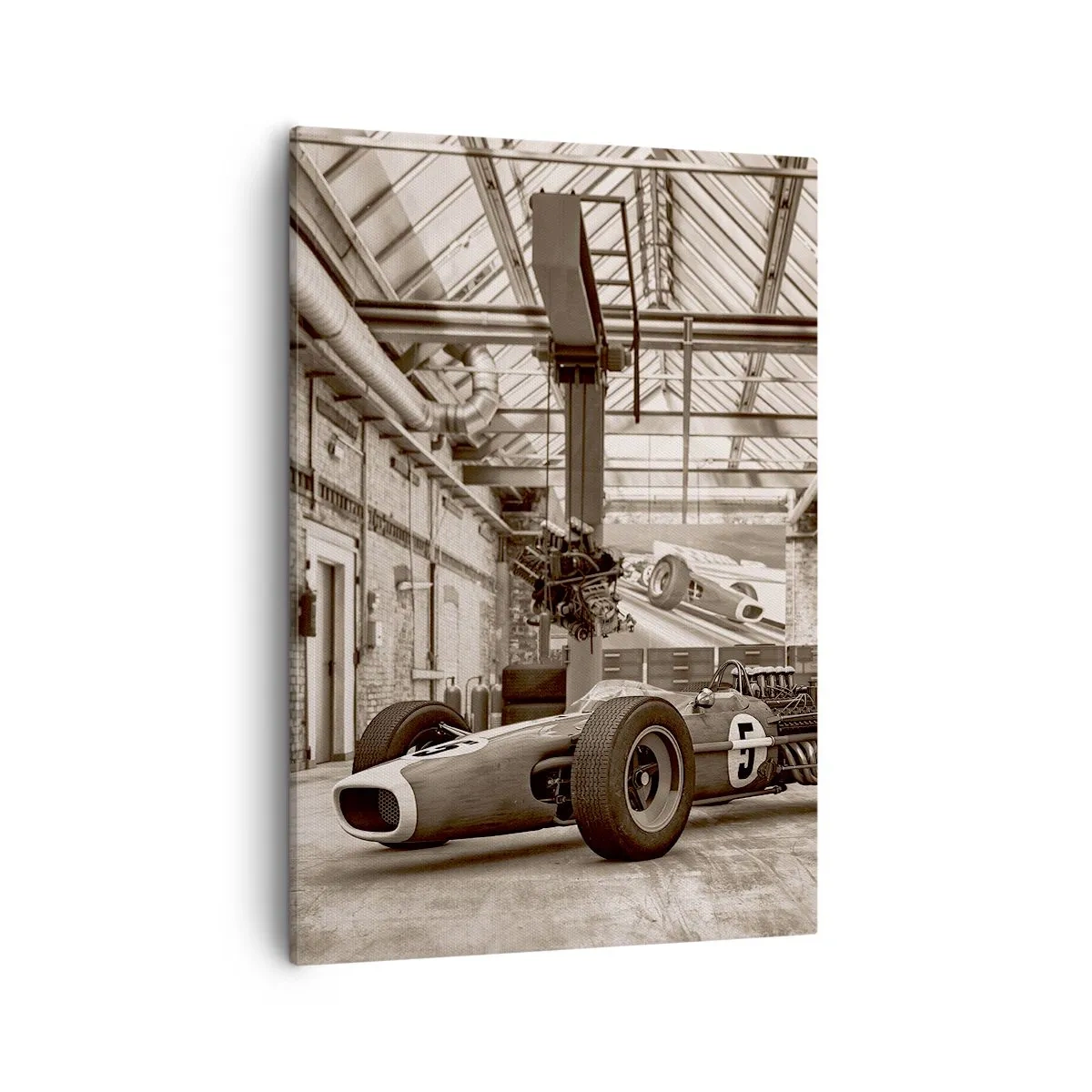 Cuadro sobre lienzo - Impresión de Imagen - Coche de carreras en blanco y negro en un interior industrial. - 50x70cm - El descanso del vencedor - Decoración de pared moderna para salón y dormitorio ARTTOR