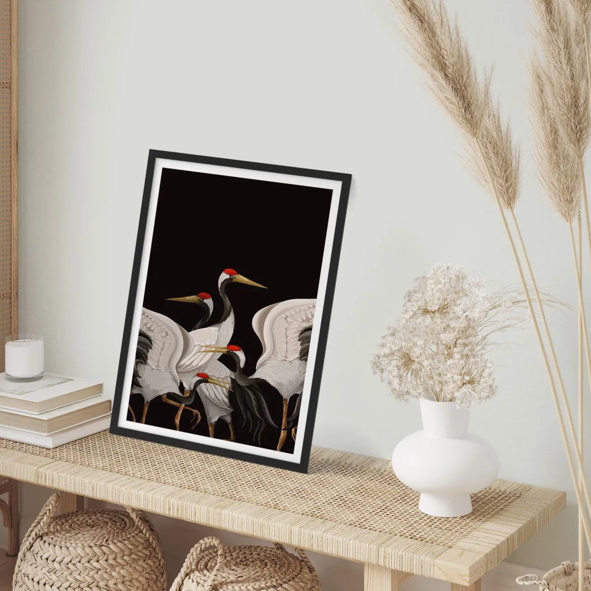 Póster en marco negro - Grúas elegantes sobre un fondo oscuro en estilo oriental. - 50x70cm - Asuntos de aves - Decoración de pared moderna para salón y dormitorio ARTTOR