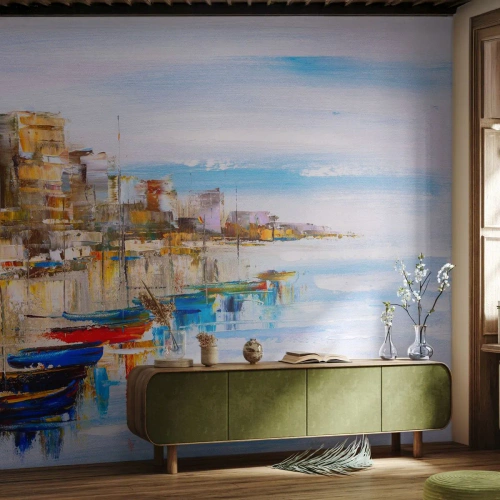 Fotomural Premium Sand - Una impresión colorida de un puerto y barcos en estilo pictórico. - 100x70cm - Puerto urbano multicolor - Decoración de pared moderna para salón y dormitorio ARTTOR
