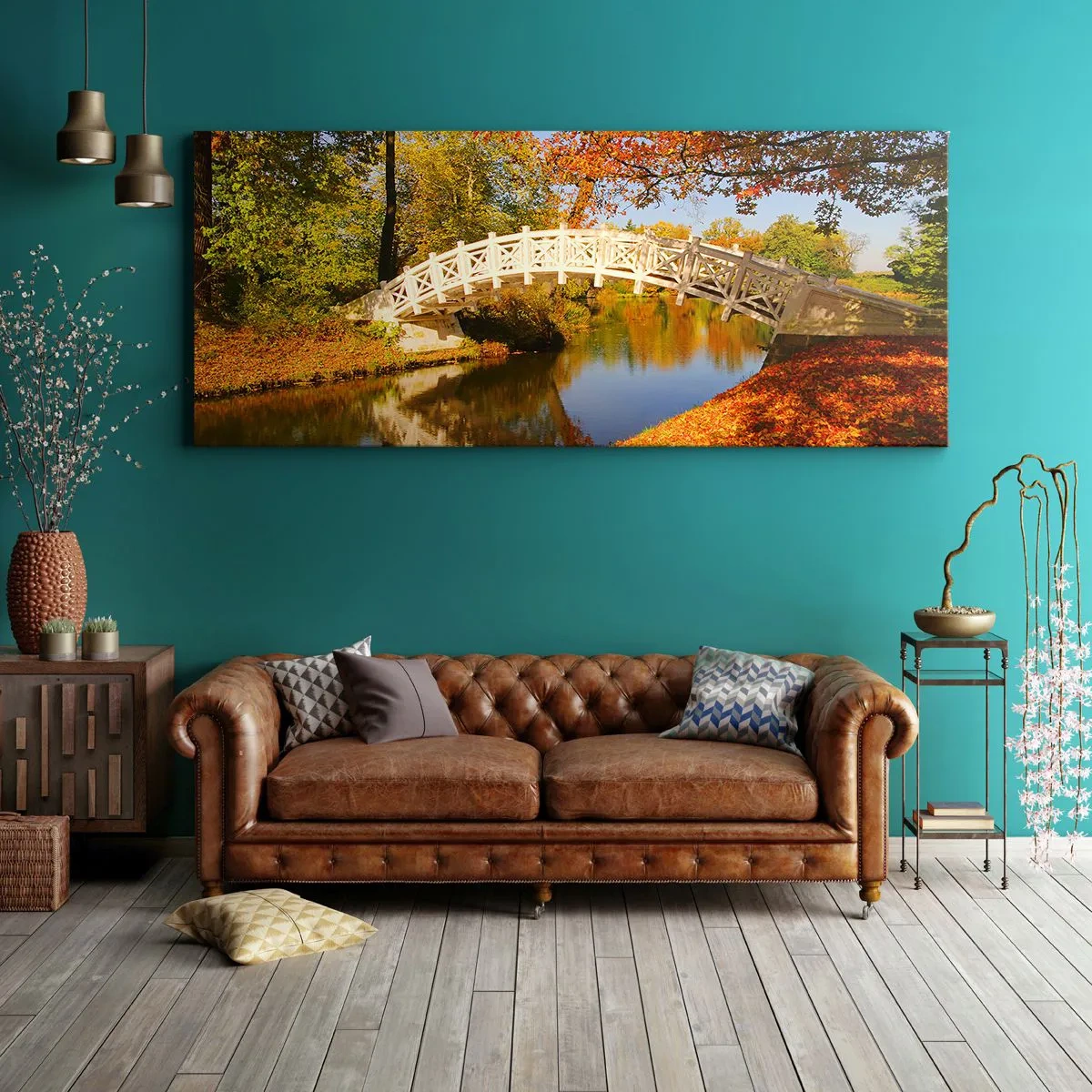 Cuadro sobre lienzo - Impresión de Imagen - Un puente en un parque rodeado de hojas otoñales sobre aguas tranquilas. - 140x50cm - En un puente blanco de suspiros - Decoración de pared moderna para salón y dormitorio ARTTOR
