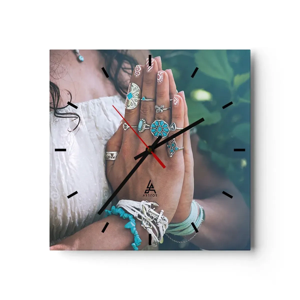 Reloj de pared - Reloj de vidrio - Manos decoradas con joyas boho - 30x30cm - Conocimiento interior - Decoración de pared moderna para salón y dormitorio ARTTOR