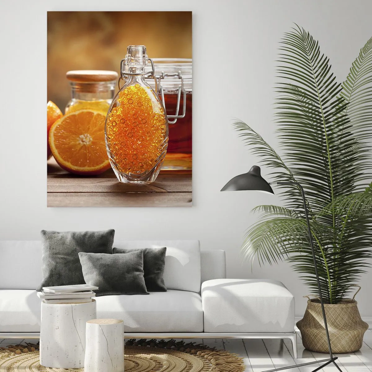 Cuadro sobre vidrio - Impresiones sobre Vidrio - Una botella de líquido ámbar y naranjas frescas. - 80x120cm - Sabores y aromas soleados - Decoración de pared moderna para salón y dormitorio ARTTOR