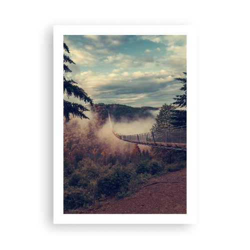Póster - Un puente colgante entre montañas brumosas al atardecer. - 50x70cm - Sobre un bosque otoñal - Decoración de pared moderna para salón y dormitorio ARTTOR