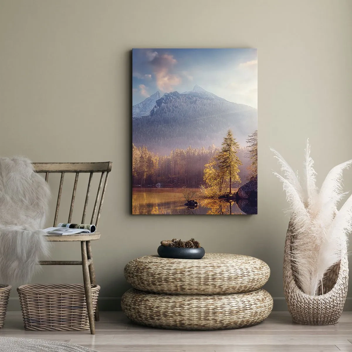 Cuadro sobre lienzo - Impresión de Imagen - Vista pintoresca del bosque de montaña y el lago al amanecer. - 50x70cm - Entre las montañas y los valles - Decoración de pared moderna para salón y dormitorio ARTTOR
