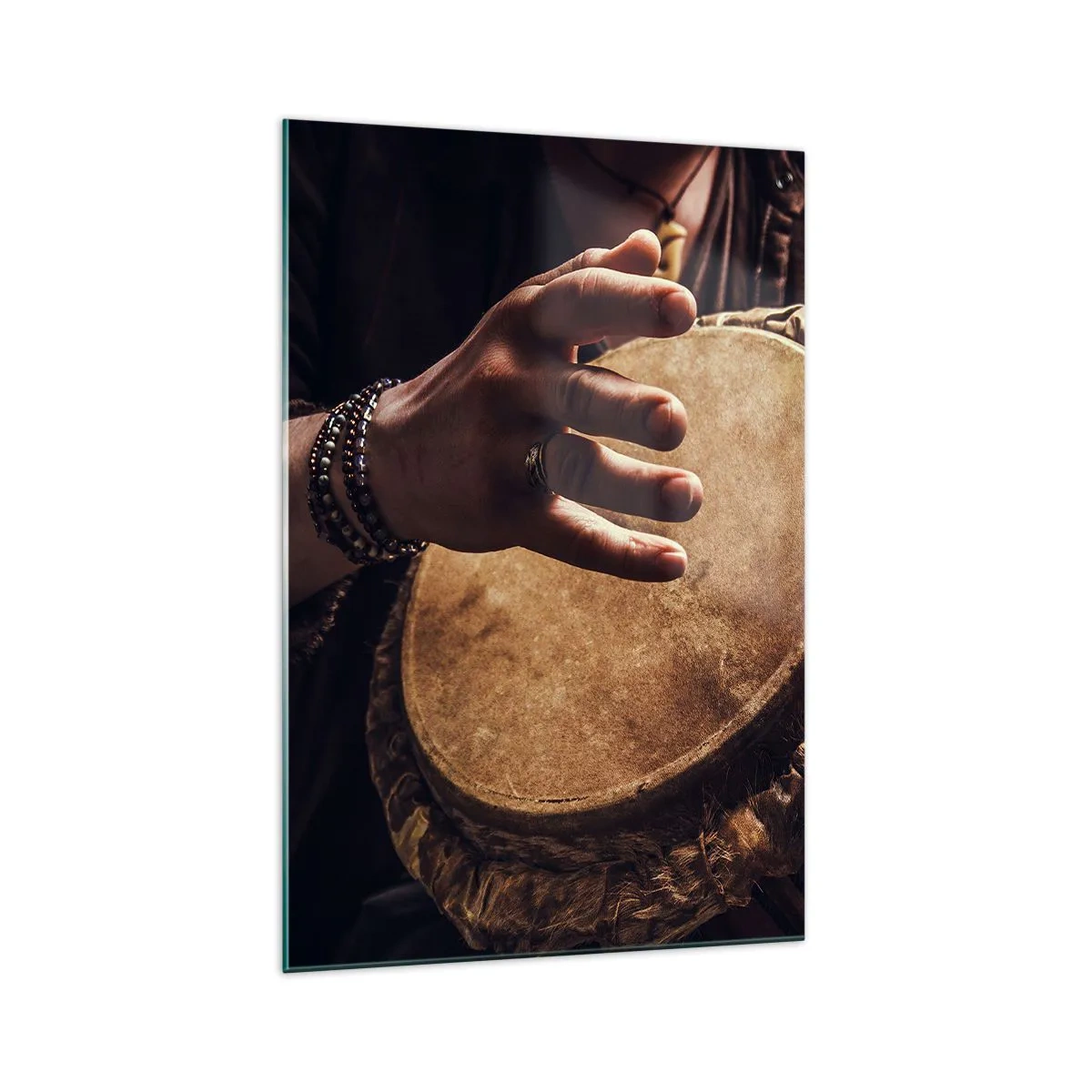Cuadro sobre vidrio - Impresiones sobre Vidrio - Manos tocando un tambor djembé tradicional - 70x100cm - En el ritmo del corazón - Decoración de pared moderna para salón y dormitorio ARTTOR