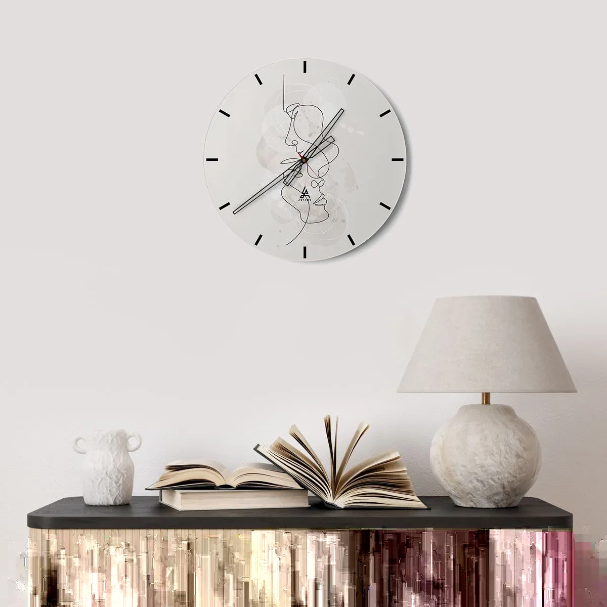 Reloj de pared - Reloj de vidrio - En un abrazo - 30x30 cm