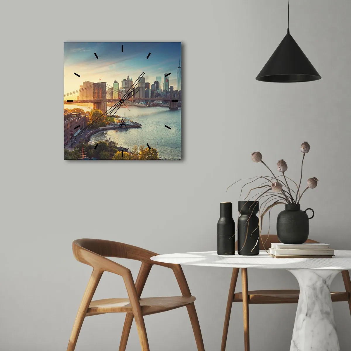 Reloj de pared - Reloj de vidrio - Panorama de la ciudad con el puente al atardecer - 30x30cm - El amanecer de la gran ciudad - Decoración de pared moderna para salón y dormitorio ARTTOR