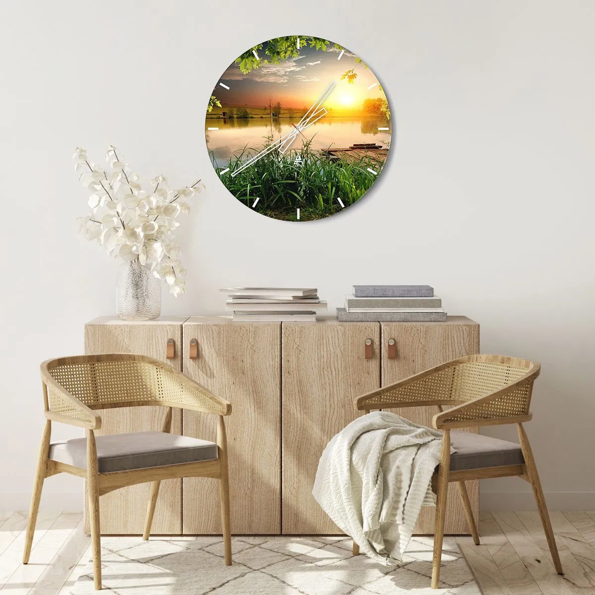 Reloj de pared - Reloj de vidrio - Vista pintoresca del lago al atardecer - 30x30cm - Paisaje en un marco verde - Decoración de pared moderna para salón, cocina y dormitorio ARTTOR