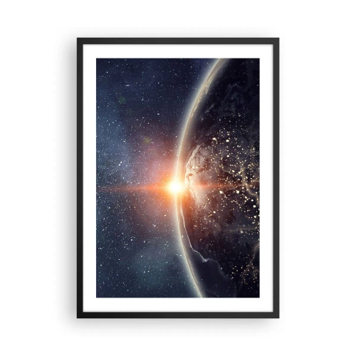 Póster en marco negro - La Tierra desde el espacio iluminada por el sol naciente - 50x70cm - En una nueva perspectiva - Decoración de pared moderna para salón y dormitorio ARTTOR