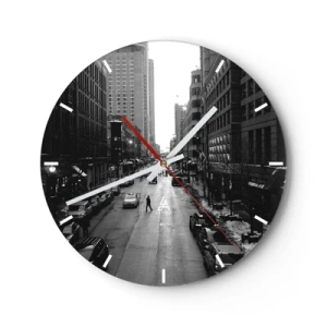 Reloj de pared - Reloj de vidrio - Calle de la ciudad en blanco y negro con edificios y peatones. - 30x30cm - Un día como otro cualquiera - Decoración de pared moderna para salón, cocina y dormitorio ARTTOR