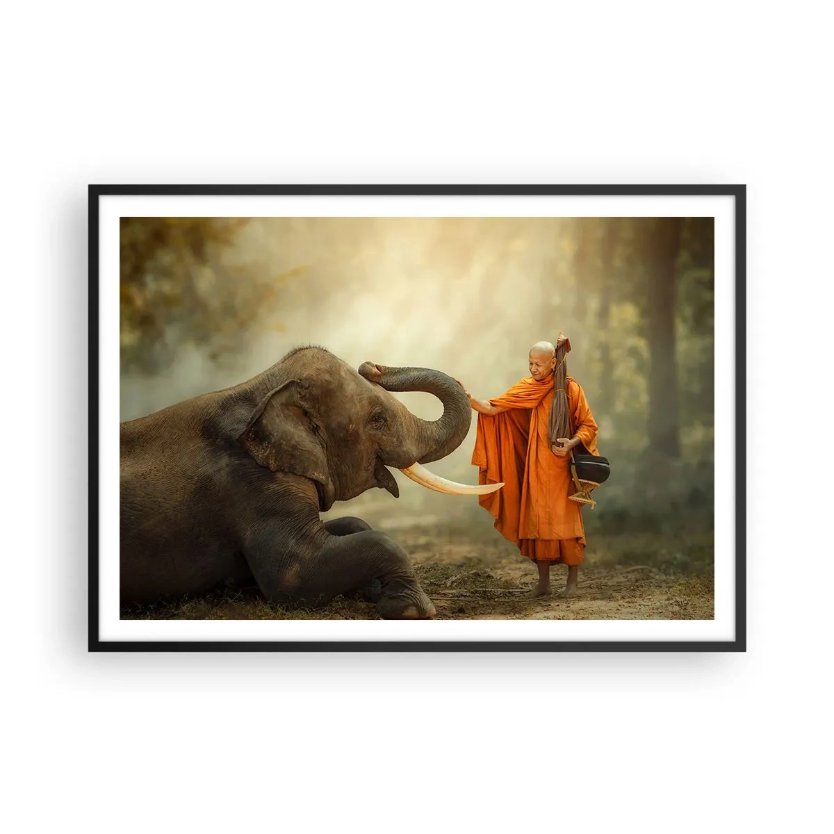 Póster en marco negro - Un monje y un elefante en armonía con la naturaleza como telón de fondo. - 100x70cm - Un encuentro en un viaje - Decoración de pared moderna para salón y dormitorio ARTTOR