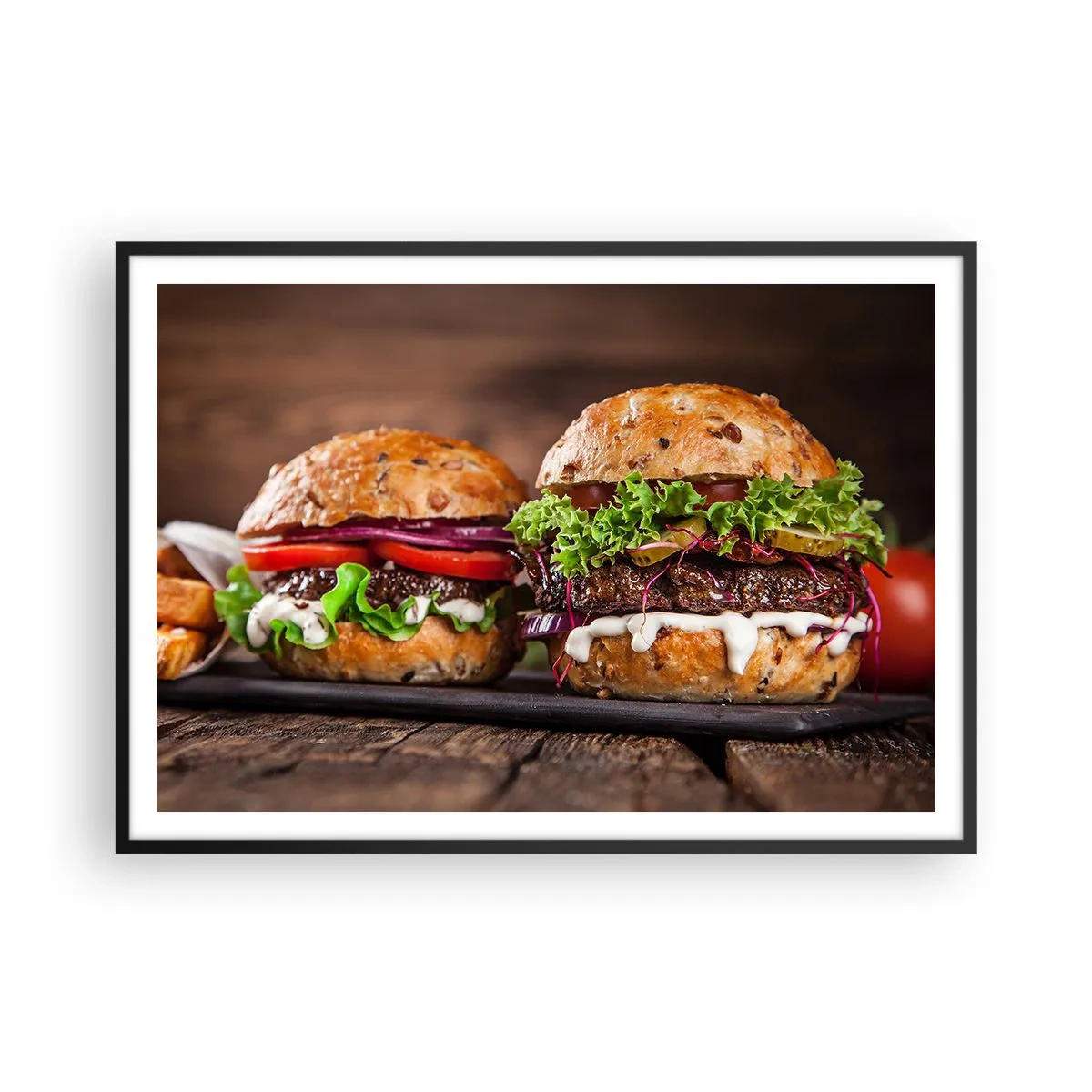 Póster en marco negro - Deliciosas hamburguesas con verduras y salsa. - 100x70cm - El sueño americano - Decoración de pared moderna para salón y dormitorio ARTTOR