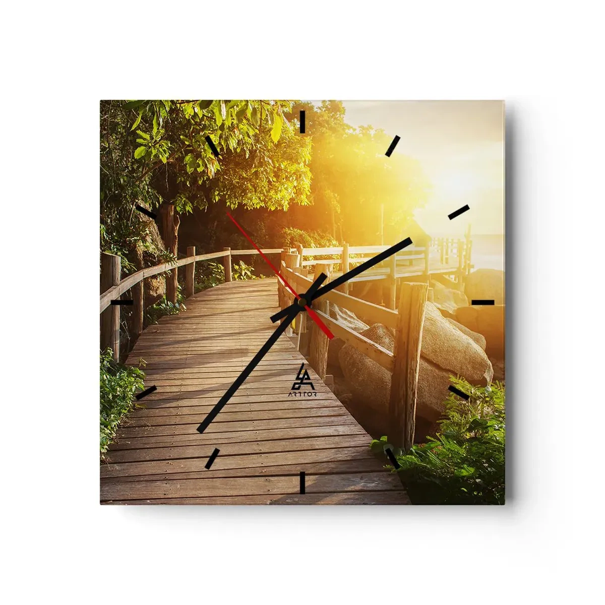 Reloj de pared - Reloj de vidrio - Un puente de madera entre la vegetación que conduce al mar bajo los rayos del sol. - 30x30cm - Otra curva, otra maravilla - Decoración de pared moderna para salón y dormitorio ARTTOR