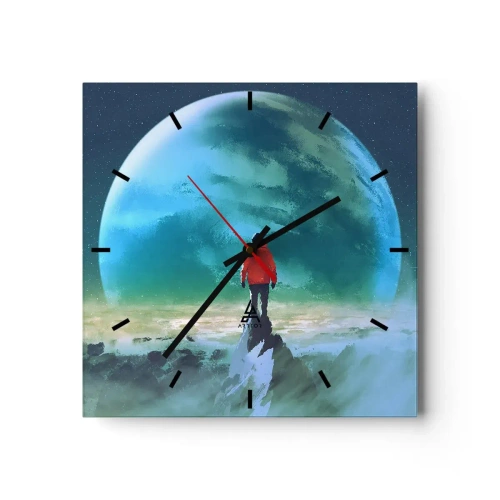 Reloj de pared - Reloj de vidrio - Un hombre con una chaqueta roja de pie frente a un gran planeta con estrellas en el fondo. - 30x30cm - Descubridor de una nueva Tierra - Decoración de pared moderna para salón y dormitorio ARTTOR