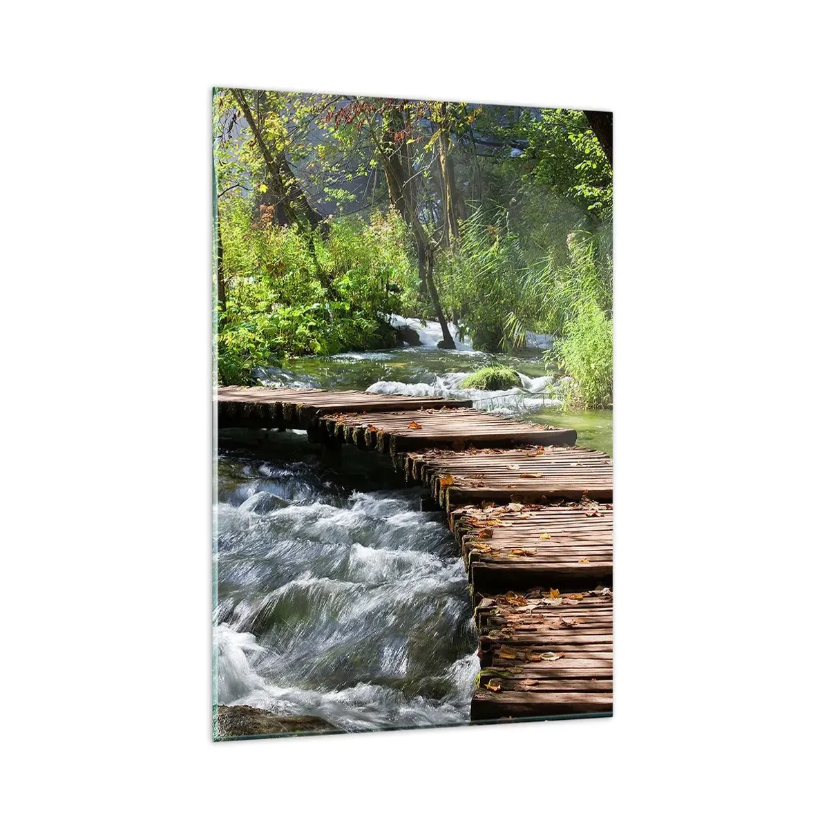 Cuadro sobre vidrio - Impresiones sobre Vidrio - Un puente de madera sobre un arroyo caudaloso rodeado por el verdor del bosque. - 80x120cm - Sobre una cascada de espuma - Decoración de pared moderna para salón y dormitorio ARTTOR