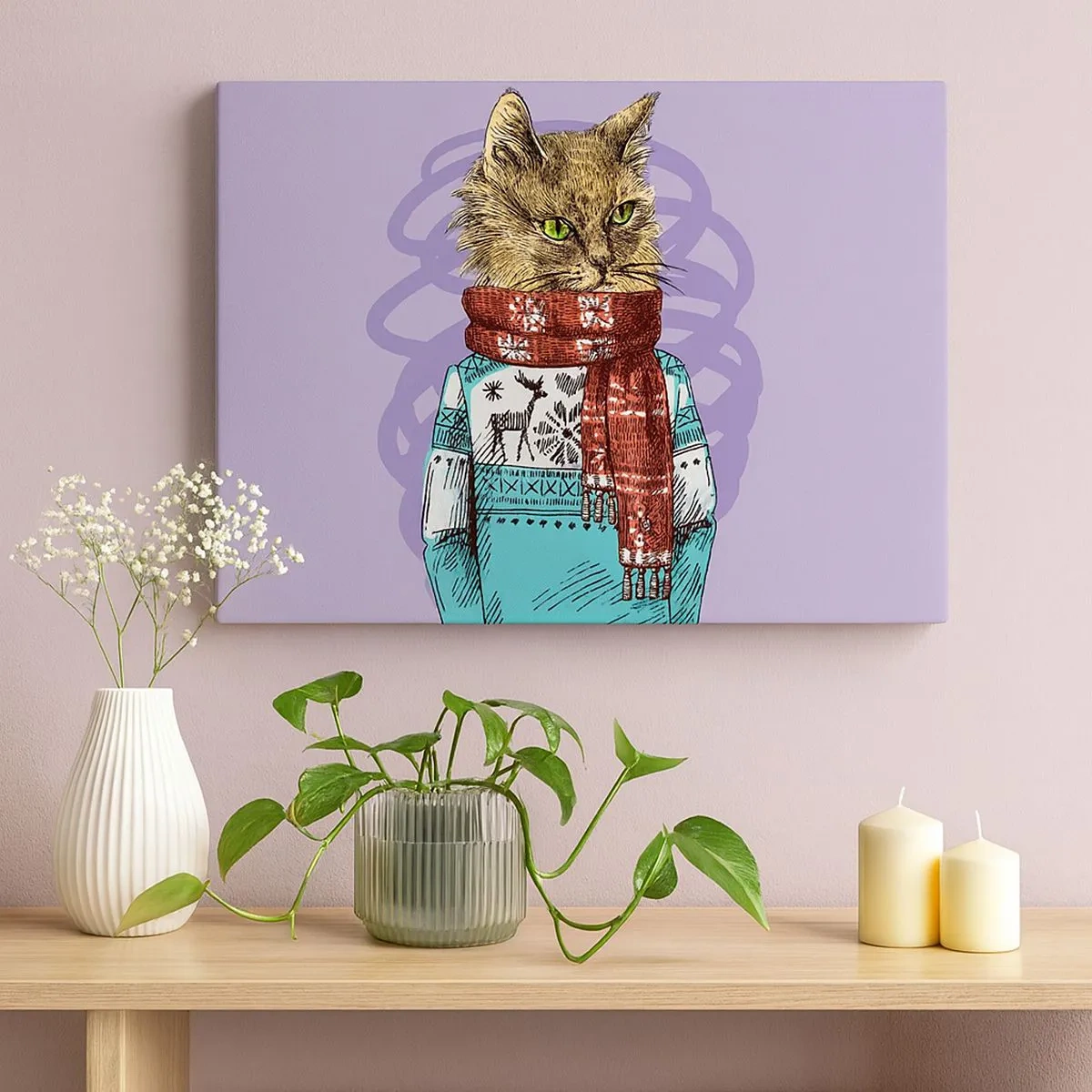 Cuadro sobre lienzo - Impresión de Imagen - Un gato con un suéter y una bufanda sobre un fondo morado. - 70x50cm - El gato no solo tenía botas - Decoración de pared moderna para salón y dormitorio ARTTOR