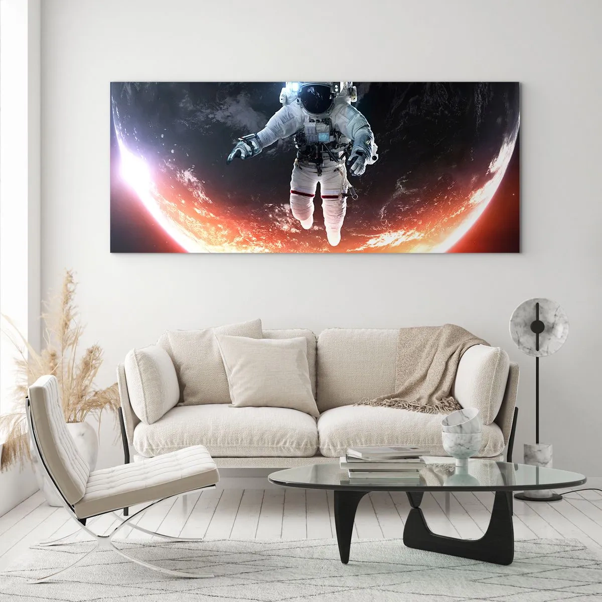 Cuadro sobre vidrio - Impresiones sobre Vidrio - Un astronauta flotando sobre una Tierra iluminada por el sol. - 160x50cm - ¿Puedo quedarme un rato más? - Decoración de pared moderna para salón y dormitorio ARTTOR