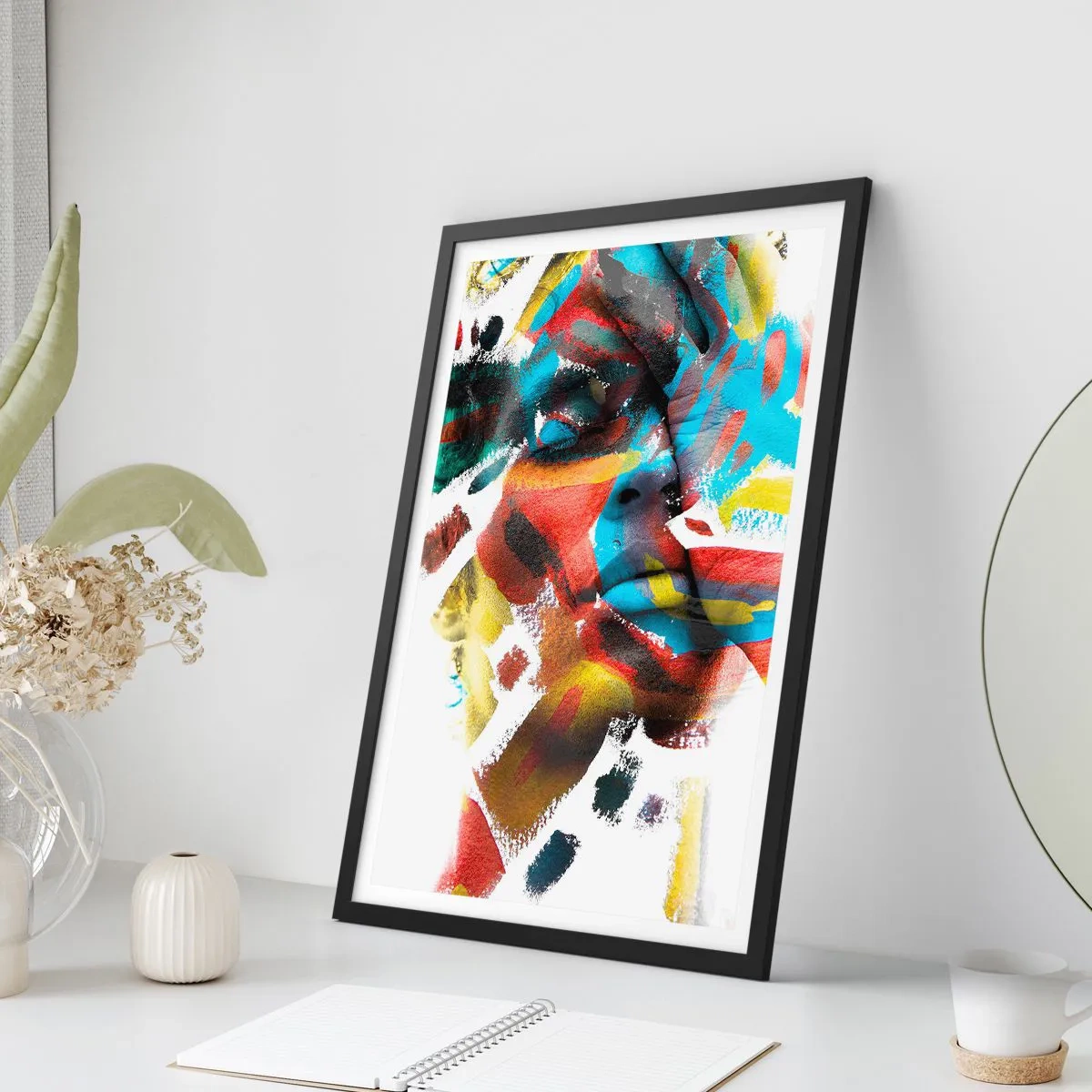 Póster en marco negro - Una personalidad colorida - 30x40 cm