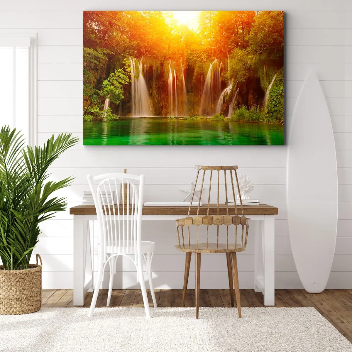 Cuadro sobre lienzo - Impresión de Imagen - Cascadas rodeadas de vegetación bajo el resplandor del sol poniente. - 120x80cm - Sol y sombra - Decoración de pared moderna para salón y dormitorio ARTTOR
