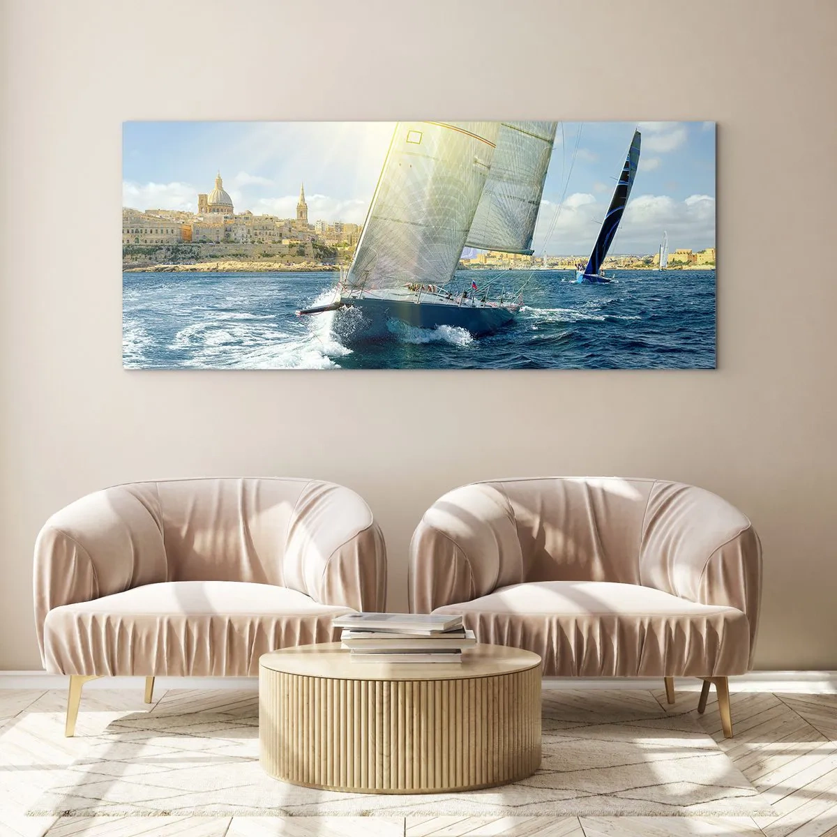Cuadro sobre vidrio - Impresiones sobre Vidrio - Regata con el telón de fondo de una costa soleada - 160x50cm - Hora de abandonar la ciudad - Decoración de pared moderna para salón y dormitorio ARTTOR