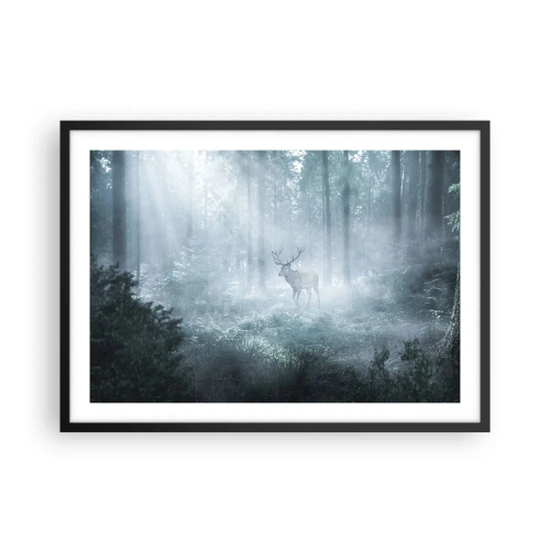 Póster en marco negro - Un ciervo en un bosque denso envuelto en la niebla matutina. - 70x50cm - Ronda matutina por la finca - Decoración de pared moderna para salón y dormitorio ARTTOR