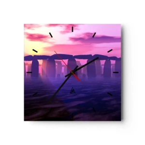 Reloj de pared - Reloj de vidrio - Círculo de piedras al atardecer con un cielo violeta - 30x30cm - Misterio al amanecer en la niebla - Decoración de pared moderna para salón y dormitorio ARTTOR