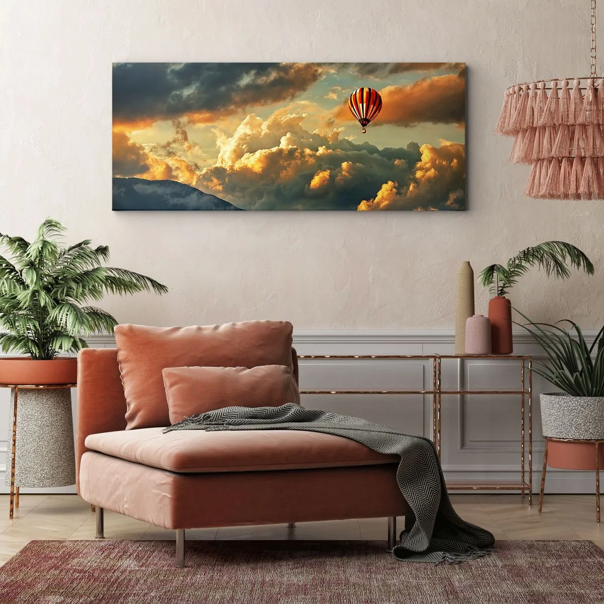 Cuadro sobre lienzo - Impresión de Imagen - Un globo contra un fondo de nubes dramáticas. - 140x50cm - Vuelo porque quiero - Decoración de pared moderna para salón y dormitorio ARTTOR