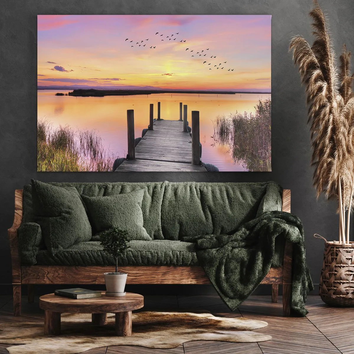 Cuadro sobre lienzo - Impresión de Imagen - Un muelle en un lago al atardecer con pájaros en el cielo. - 70x50cm - Violeta amanecer silencioso - Decoración de pared moderna para salón y dormitorio ARTTOR
