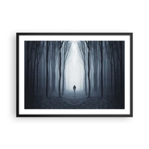 Póster en marco negro - Una figura caminando entre los árboles en un bosque brumoso. - 70x50cm - Alto y claro - Decoración de pared moderna para salón y dormitorio ARTTOR