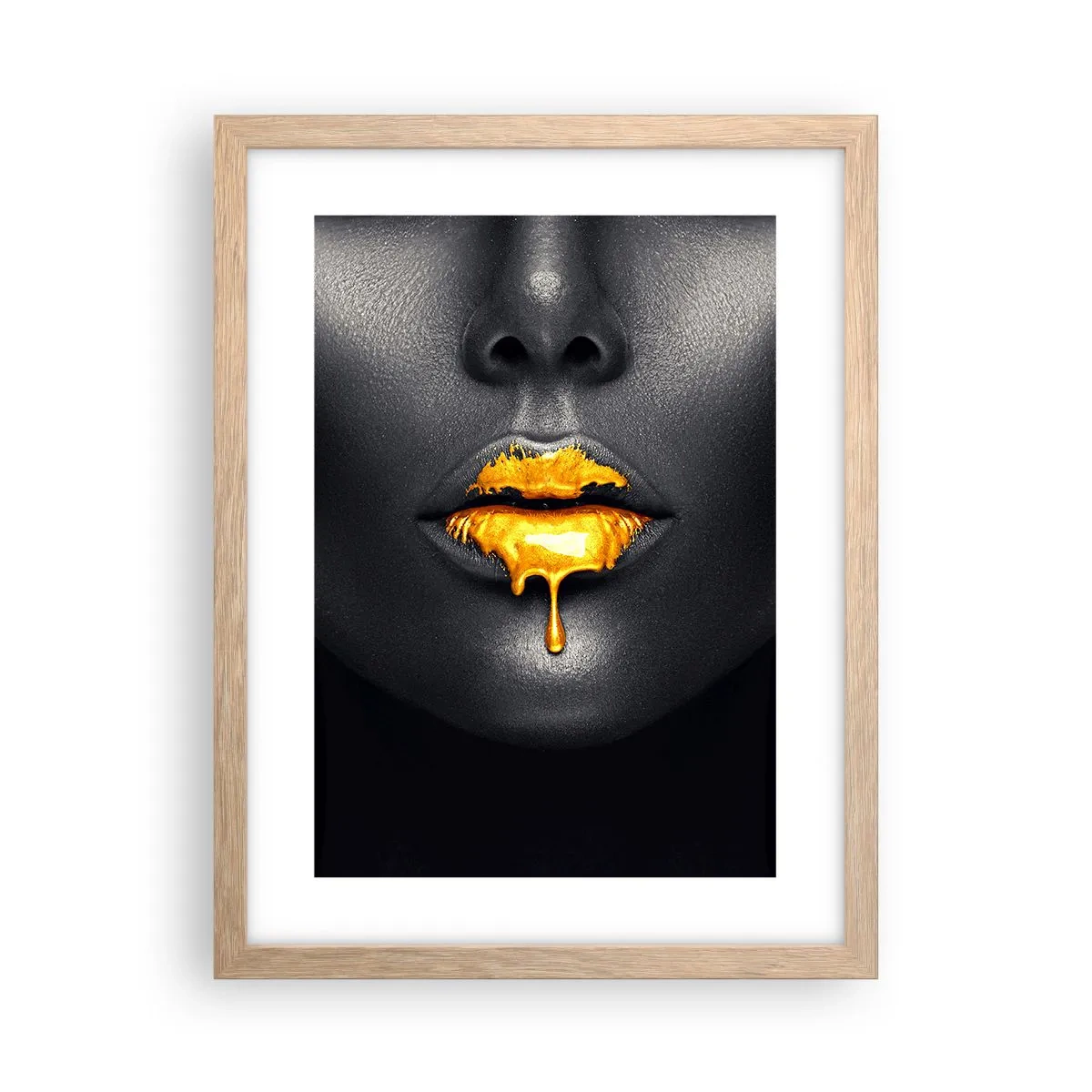 Póster en marco roble claro - Labios de oro - 30x40 cm