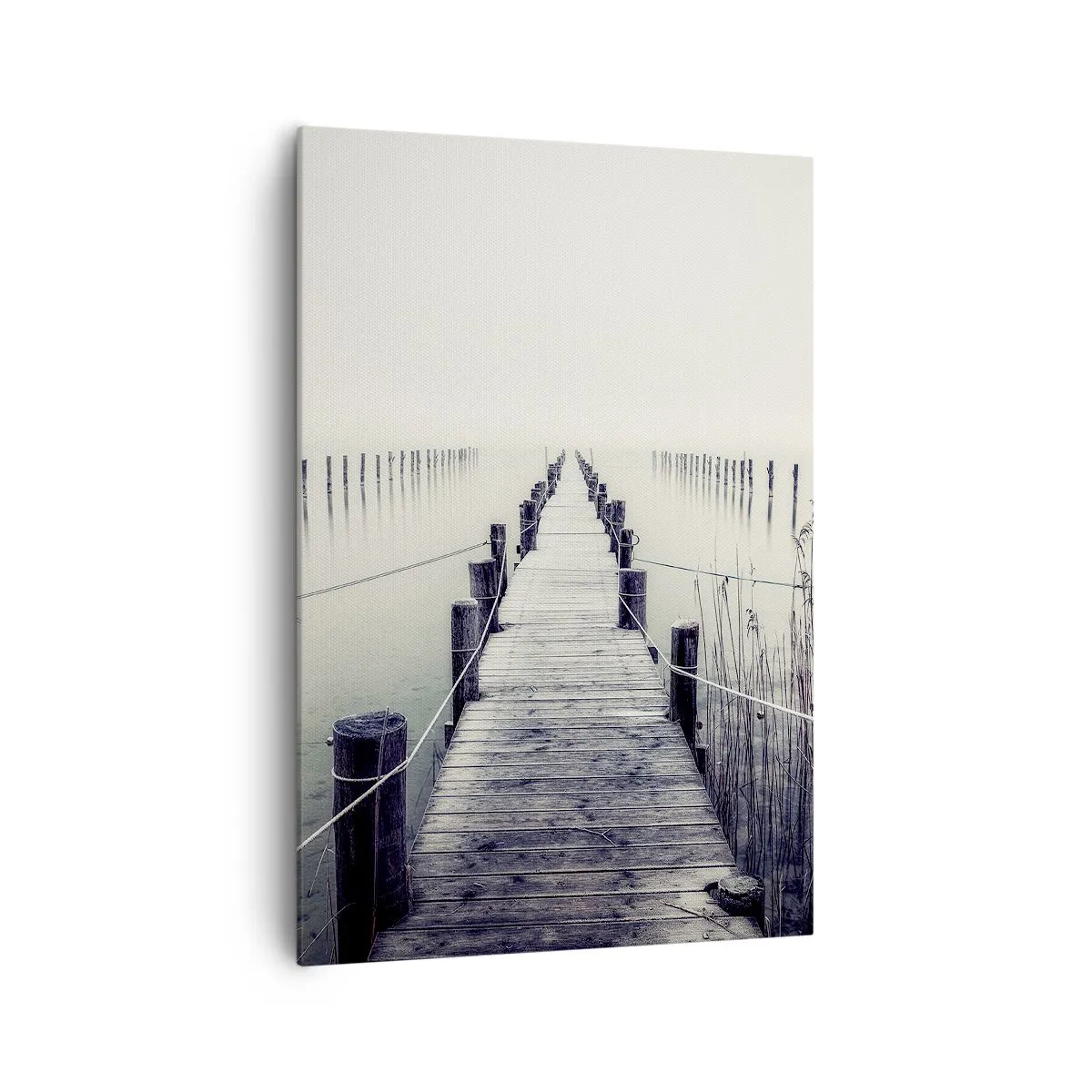 Cuadro sobre lienzo - Impresión de Imagen - Un puente de madera que conduce a un espacio brumoso. - 70x100cm - Sumergirse en la paz - Decoración de pared moderna para salón y dormitorio ARTTOR